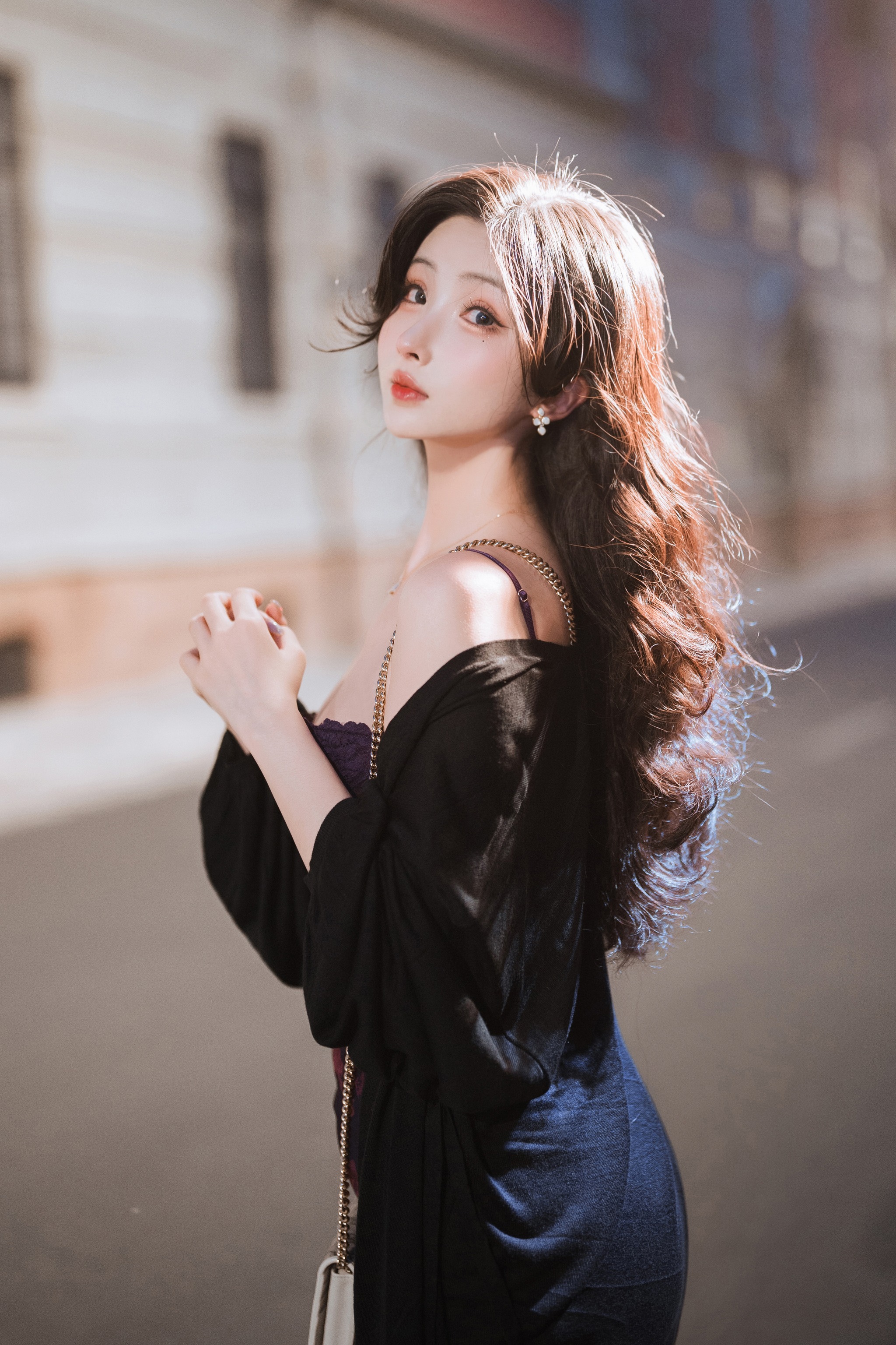 rioko凉凉子 - NO.124 美艳小妈[63P10V]-XikXak